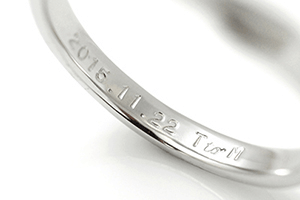 指輪の刻印　イメージ